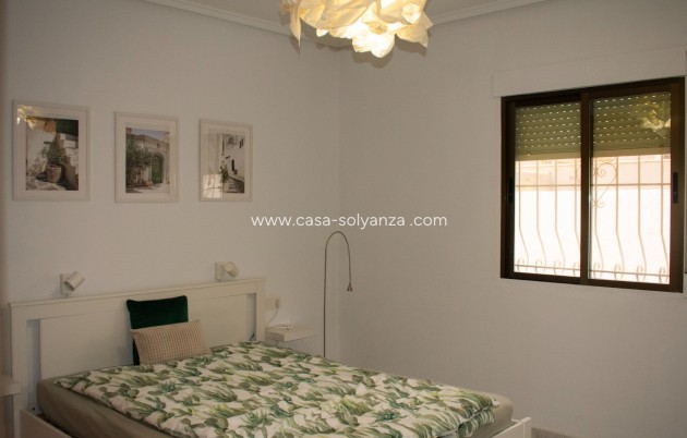 Wiederverkauf - Independent villa - Torrevieja