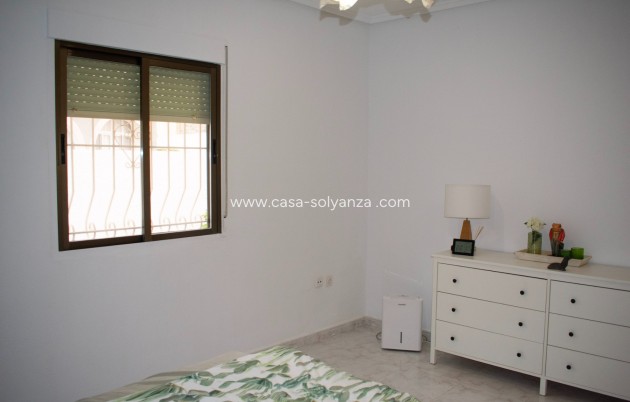 Wiederverkauf - Independent villa - Torrevieja