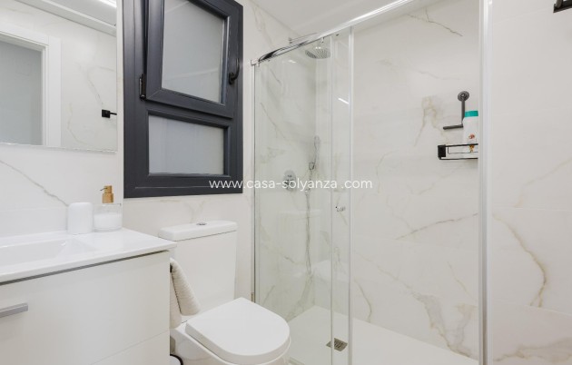 Wiederverkauf - Wohnung - Orihuela Costa - valentino golf III