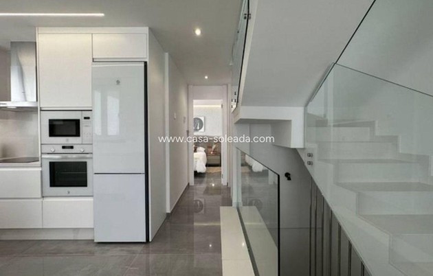 Reventa - Villa - Torrevieja - Los Balcones