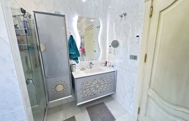 Wiederverkauf - Villa - Cabo Roig