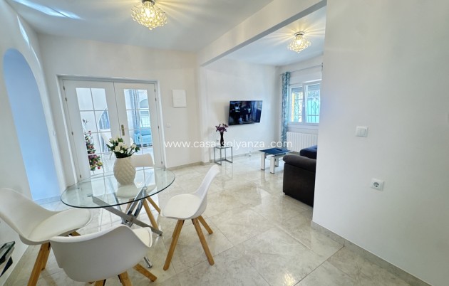 Herverkoop - Villa - Villamartin - Villamartín