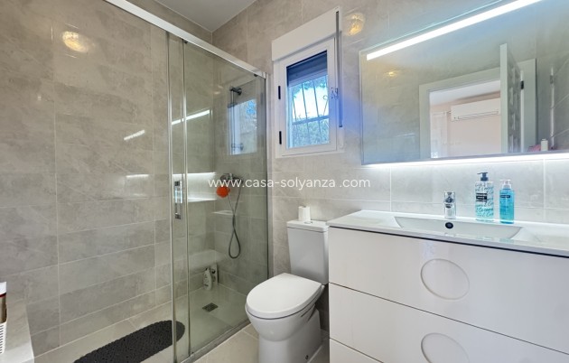 Herverkoop - Villa - Villamartin - Villamartín