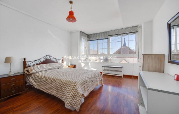 Herverkoop - Appartement / flat - Torrevieja - Center