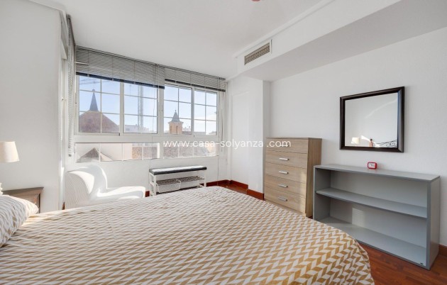 Herverkoop - Appartement / flat - Torrevieja - Center