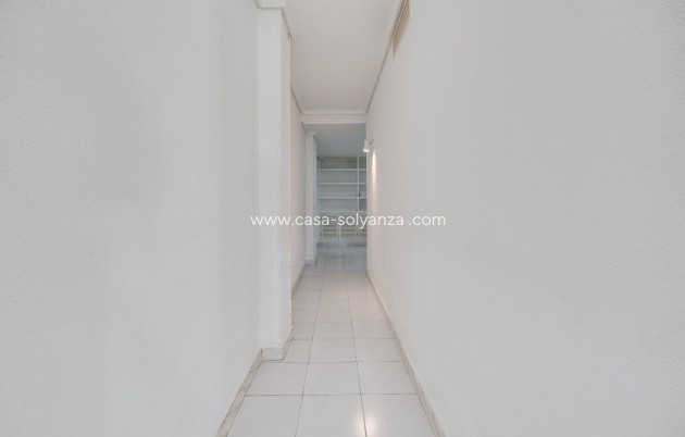 Herverkoop - Appartement / flat - Torrevieja - Center