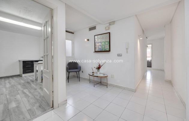 Herverkoop - Appartement / flat - Torrevieja - Center