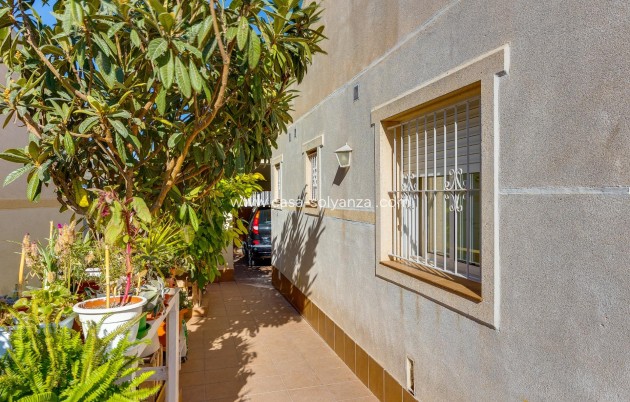 Resale - Townhouse - Torrevieja - Aguas nuevas