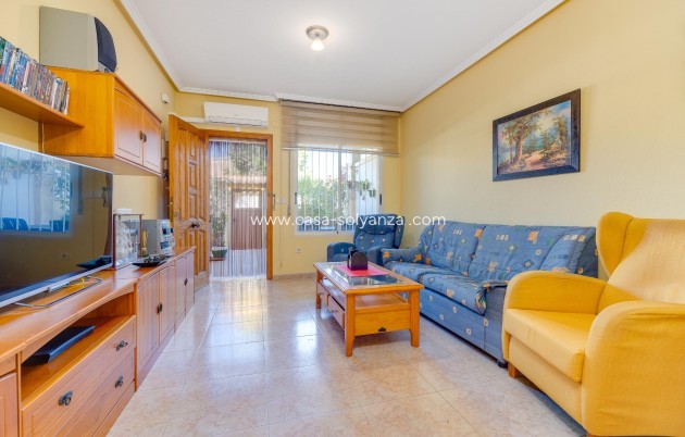 Resale - Townhouse - Torrevieja - Aguas nuevas
