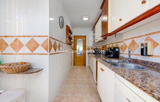 Resale - Townhouse - Torrevieja - Aguas nuevas