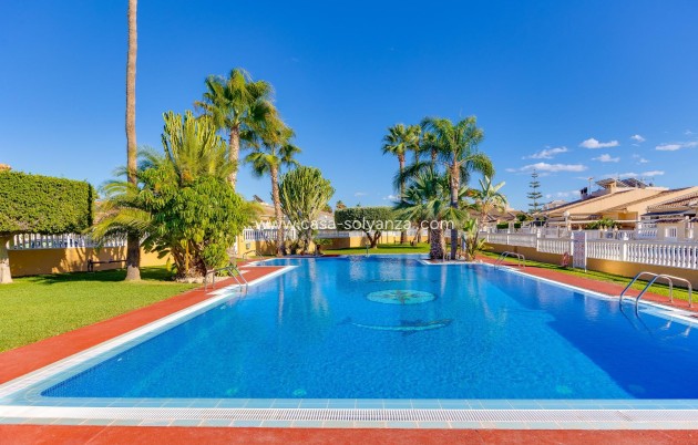 Resale - Townhouse - Torrevieja - Aguas nuevas