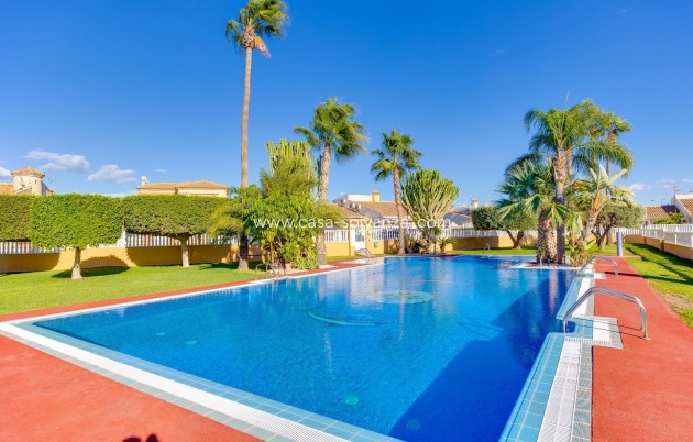 Resale - Townhouse - Torrevieja - Aguas nuevas
