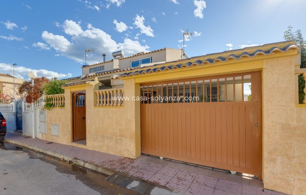 Resale - Townhouse - Torrevieja - Aguas nuevas