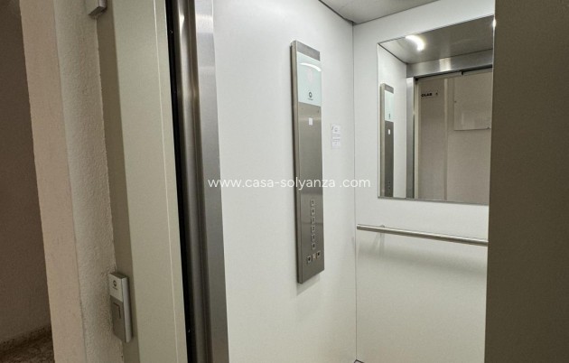 Resale - Apartment / flat - Torrevieja - Playa del Cura