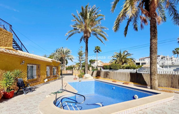 Resale - Villa - Orihuela - Inland