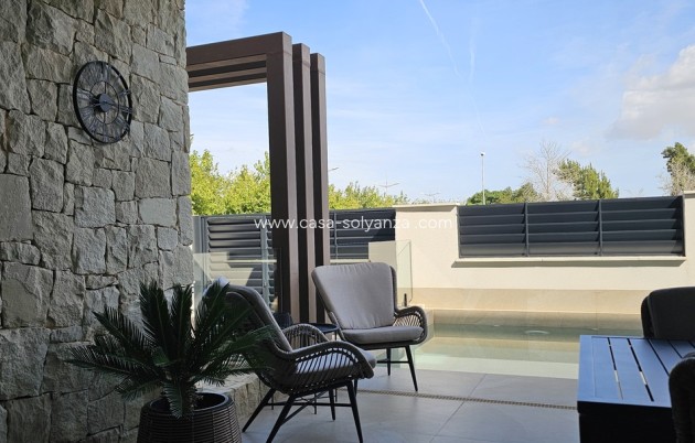 Revente - Villa - Dolores - Sector 4