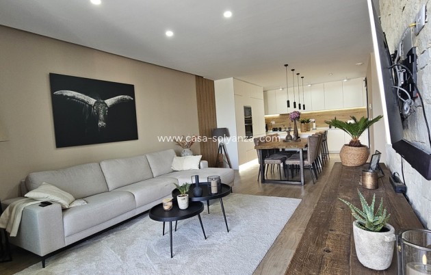 Revente - Villa - Dolores - Sector 4