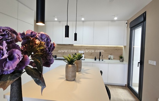 Revente - Villa - Dolores - Sector 4