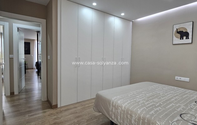 Revente - Villa - Dolores - Sector 4