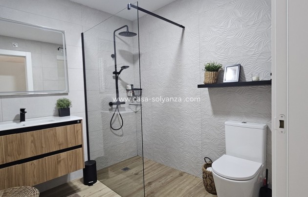 Revente - Villa - Dolores - Sector 4