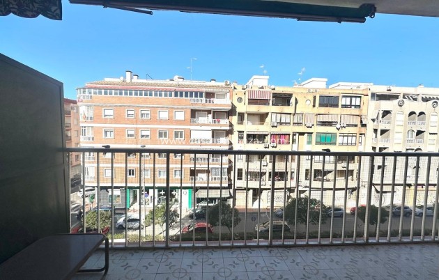 Revente - Appartement - Torrevieja - Acequion