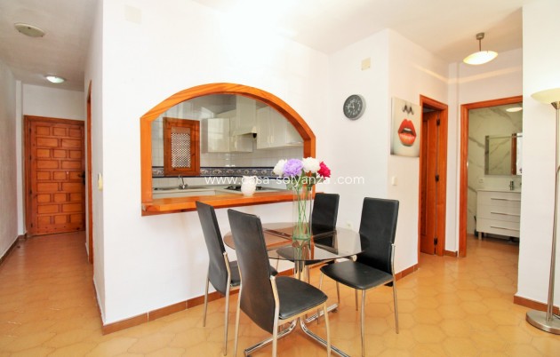 Wiederverkauf - Wohnung - Villamartin - Villamartín