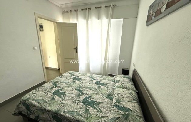 Revente - Appartement - Torrevieja - Las Piscinas Naturales