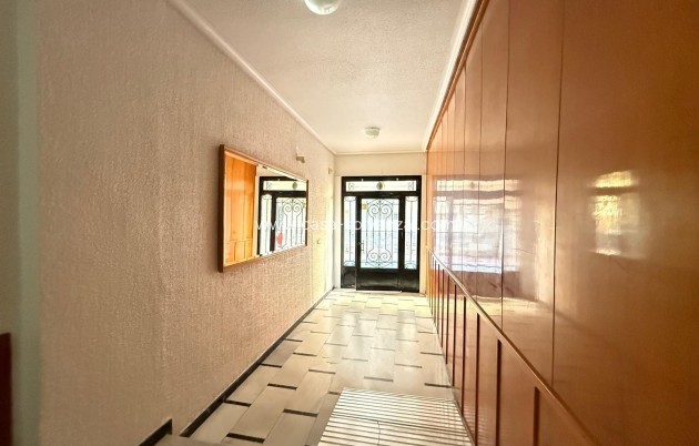 Revente - Appartement - Torrevieja - Las Piscinas Naturales