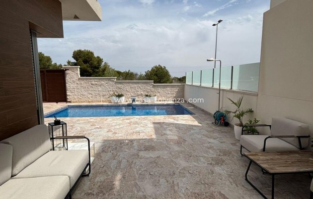 Revente - Villa - Orihuela Costa - Villamartín