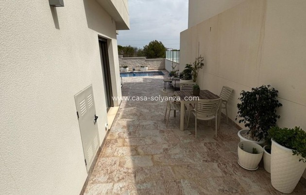 Revente - Villa - Orihuela Costa - Villamartín