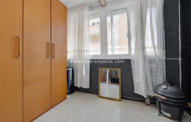 Revente - Appartement - Torrevieja - La Siesta