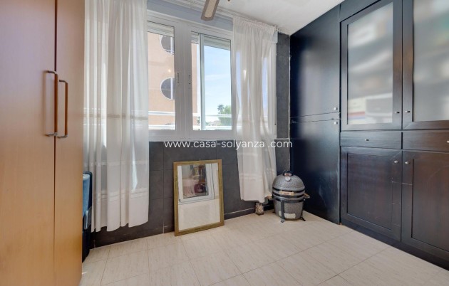 Revente - Appartement - Torrevieja - La Siesta