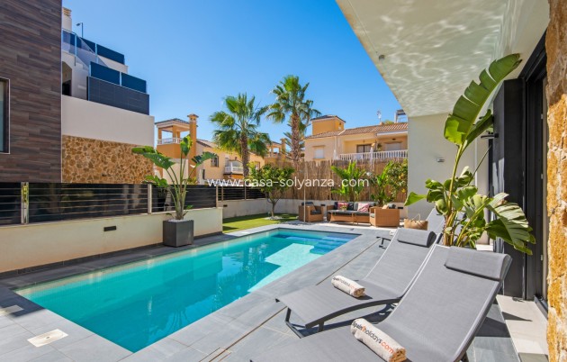 Revente - Villa - Orihuela Costa - Lomas de Campoamor
