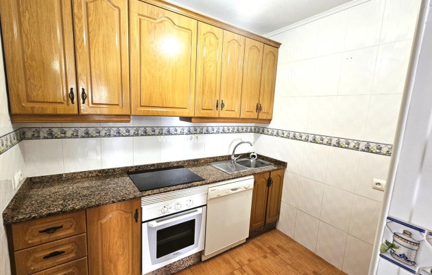Resale - Apartment / flat - Pilar de la Horadada - La Torre De La Horadada