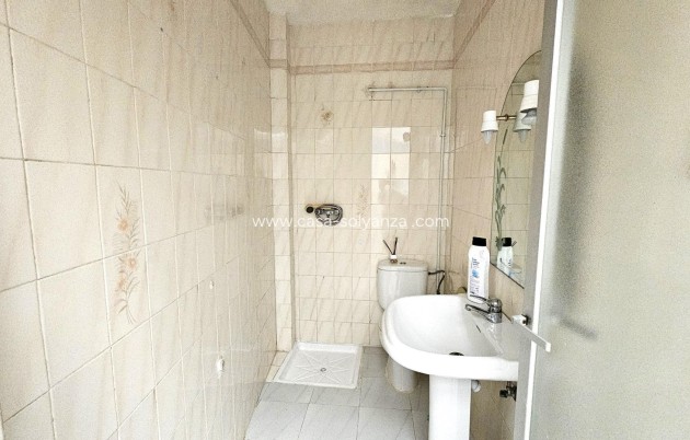 Resale - Apartment / flat - Pilar de la Horadada - La Torre De La Horadada