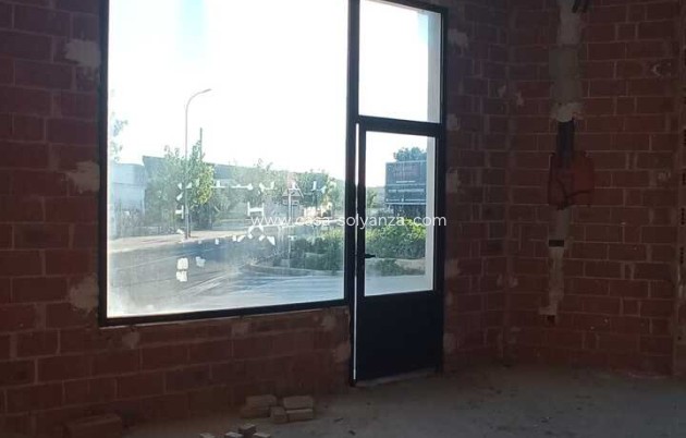 Revente - Commercial - Jalón - Inland