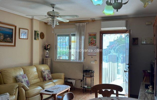 Wiederverkauf - Wohnung - Orihuela Costa - Punta Prima