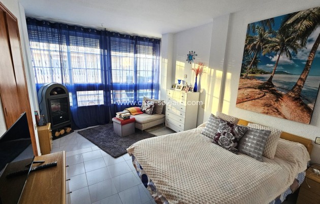 Resale - Apartment / flat - Pilar de la Horadada - La Torre De La Horadada