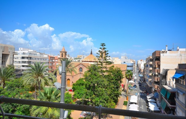 Resale - Apartment / flat - Torrevieja - Center