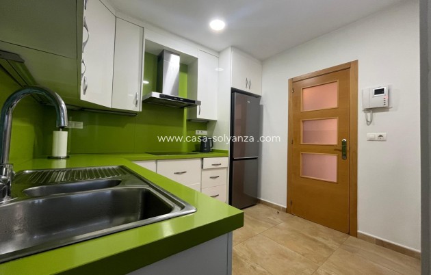 Resale - Apartment / flat - Torrevieja - Center