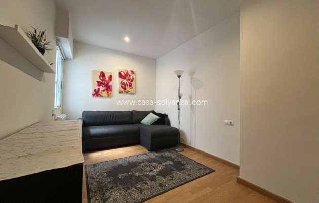Resale - Apartment / flat - Torrevieja - Center