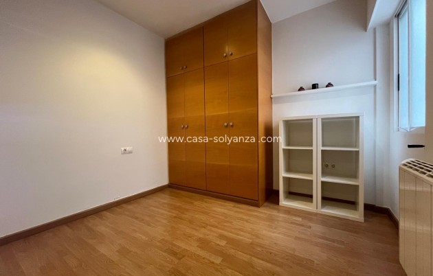 Resale - Apartment / flat - Torrevieja - Center
