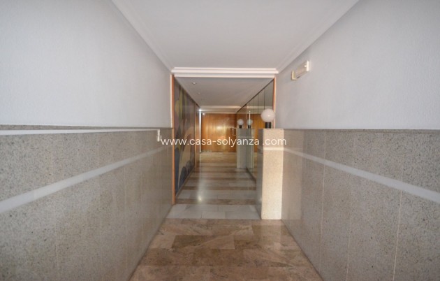 Resale - Apartment / flat - Torrevieja - Center