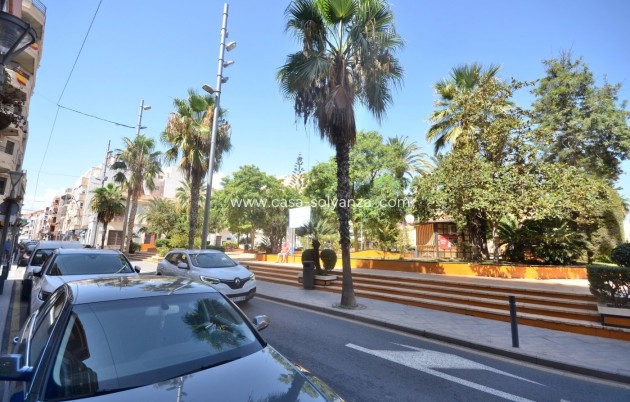 Resale - Apartment / flat - Torrevieja - Center
