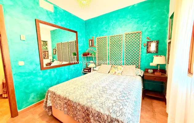 Wiederverkauf - Villa - Benferri