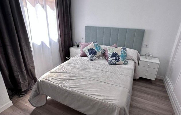 Revente - Appartement - Torrevieja - Centro - Muelle Pesquero
