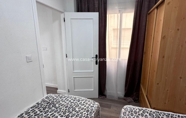 Revente - Appartement - Torrevieja - Centro - Muelle Pesquero