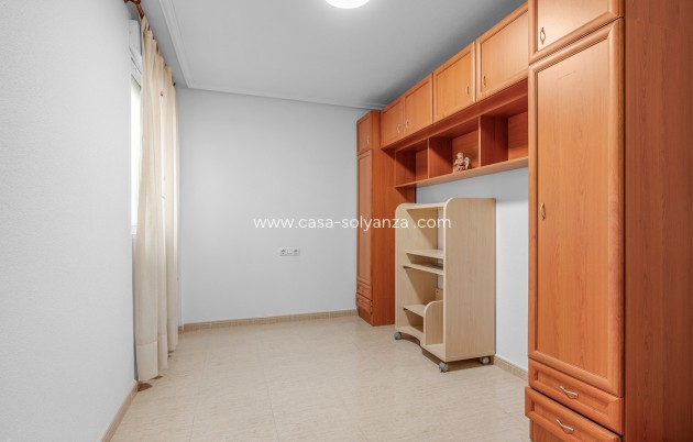 Wiederverkauf - Wohnung - Torrevieja