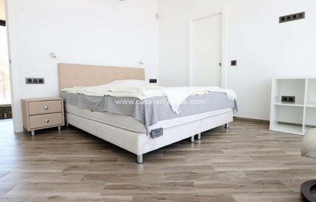 Reventa - Villa - Torrevieja - Costa Blanca