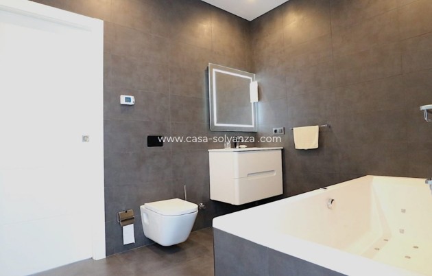 Reventa - Villa - Torrevieja - Costa Blanca